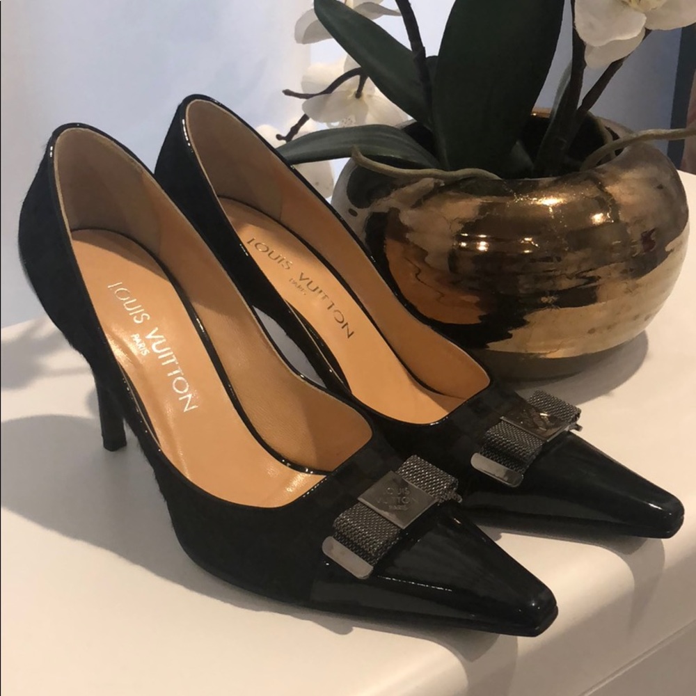 Louis Vuitton pumps